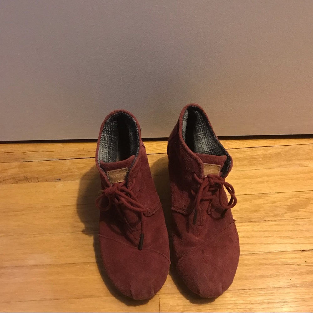 Suede Tom’s Wedges